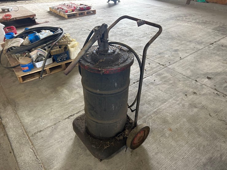 hand-pump-greaser-image-3