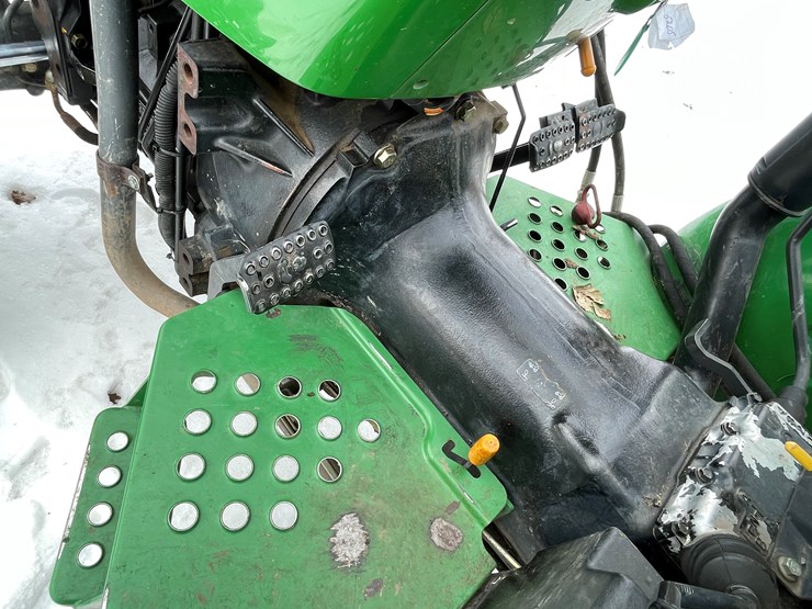 2001-john-deere-5205-image-29