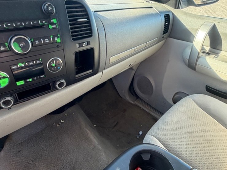 2007-gmc-2500-image-40