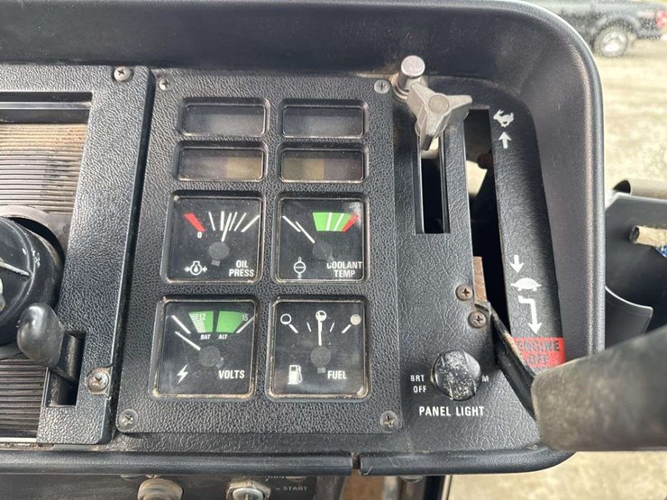 1983-international-5488-image-23