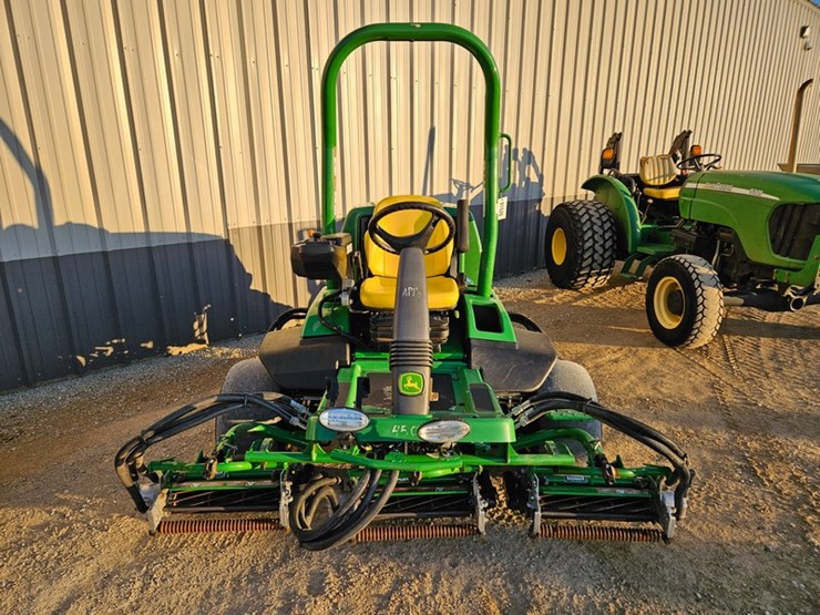 john-deere-6080a-image-8