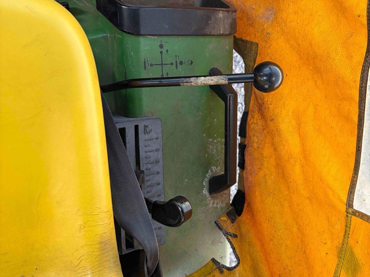 john-deere-855-image-11