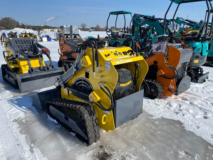 #5320-•-landhonor-mini-skid-steer-loader-image-3