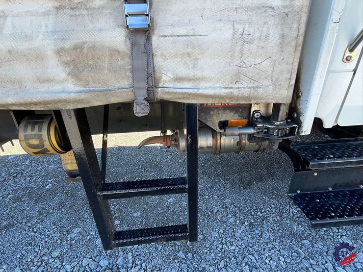 2019-freightliner-m2-s/a-box-truck-image-35