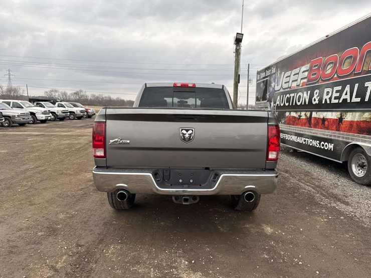 2011-dodge-ram-1500-image-4
