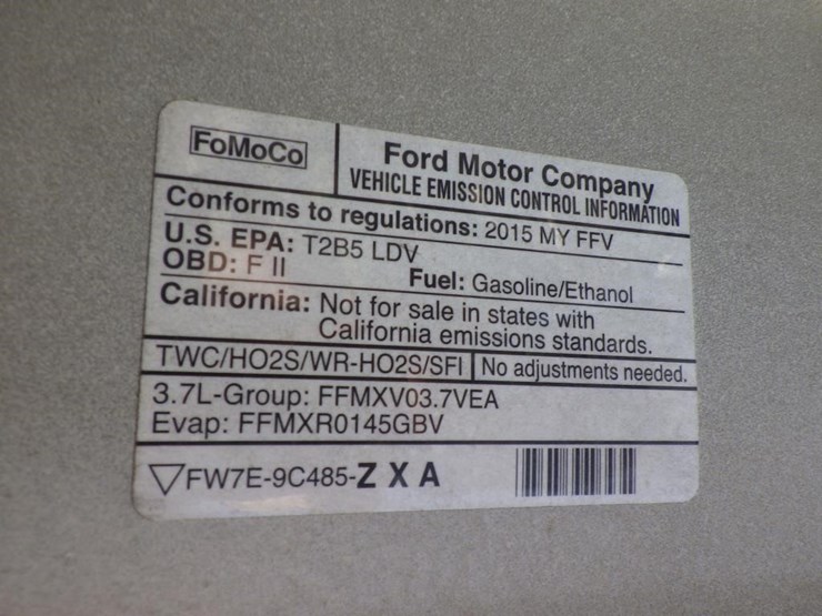 2015-ford-taurus-sedan-image-12