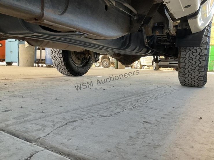 2016-chevrolet-silverado-2500-image-27