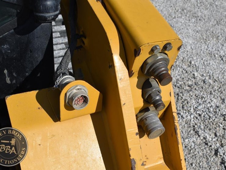 2022-caterpillar-259d3-image-41