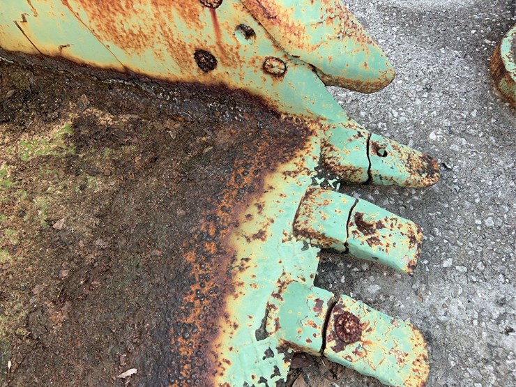 33”-bucket-image-13