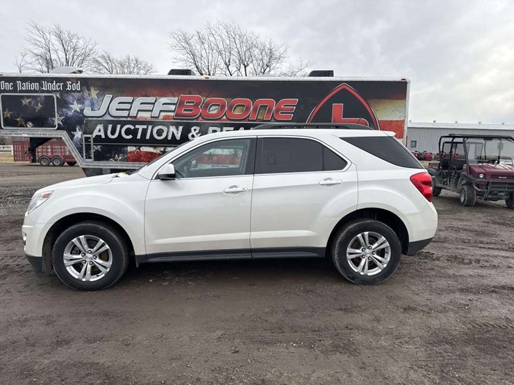 2014-chevrolet-equinox-lt-image-2