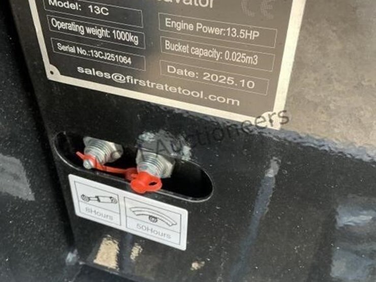 2025-miva-va13c-mini-excavator-image-13