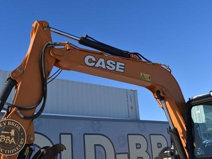 2022-case-cx75csr-image-17