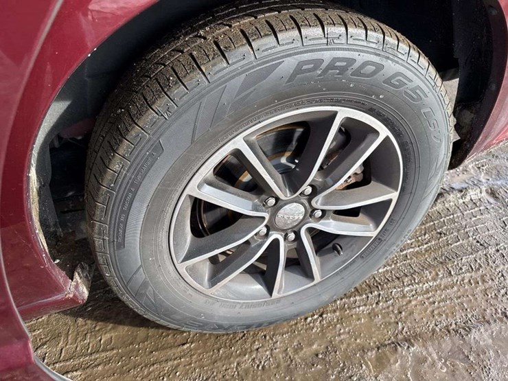 2016-dodge-grand-caravan-image-17