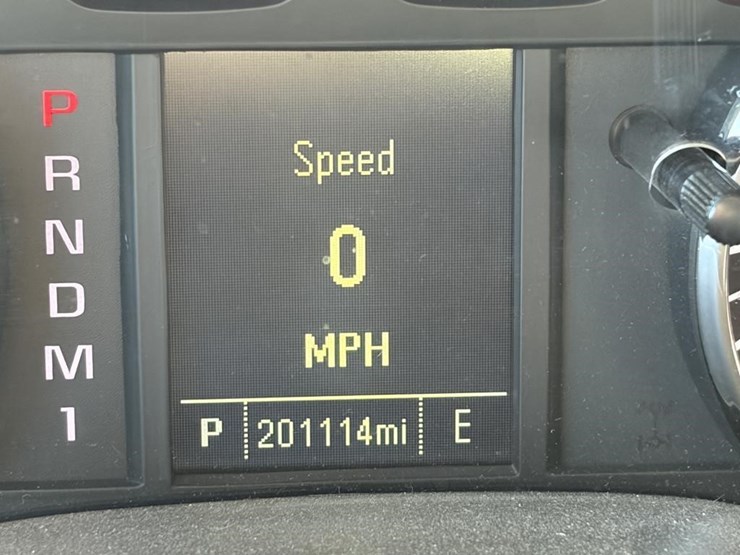 2016-chevrolet-silverado-2500-image-13