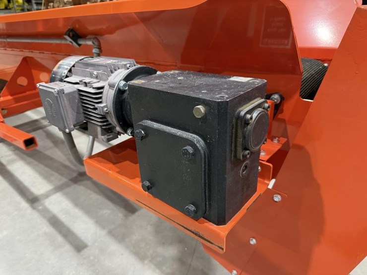 2024-multitek-24'-stacking-belt-conveyor-image-10