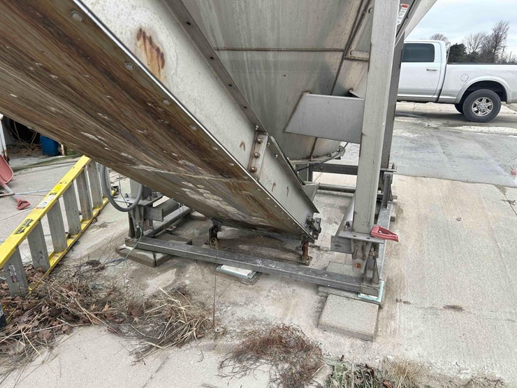 doyle-8-ton-stainless-steel-fertlizer-mixer-w/-conveyor-sells-offsite-image-7