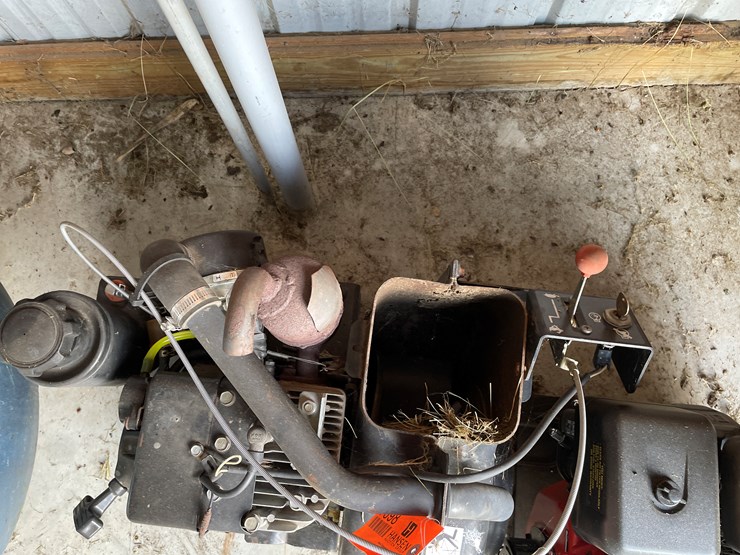 #7598-•-gas-powered-blower-image-5