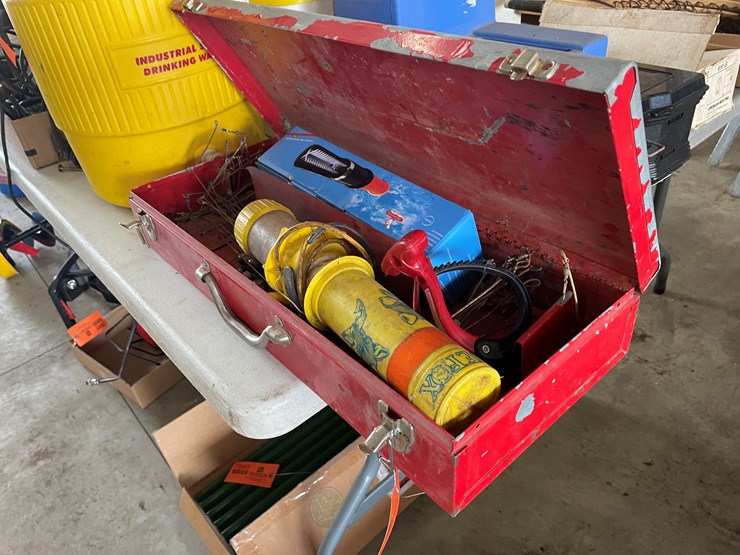 #7638-•-metal-toolbox-with-fishing-supplies-image-2
