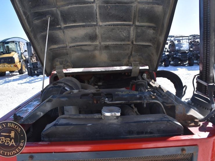 2015-moffett-m50-image-21