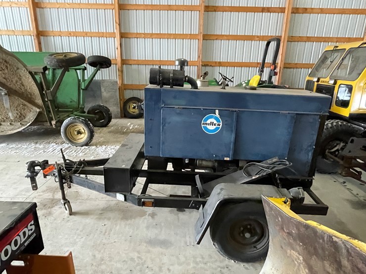 #7571-•-miller-electric-trailer-mount-welder-image-8