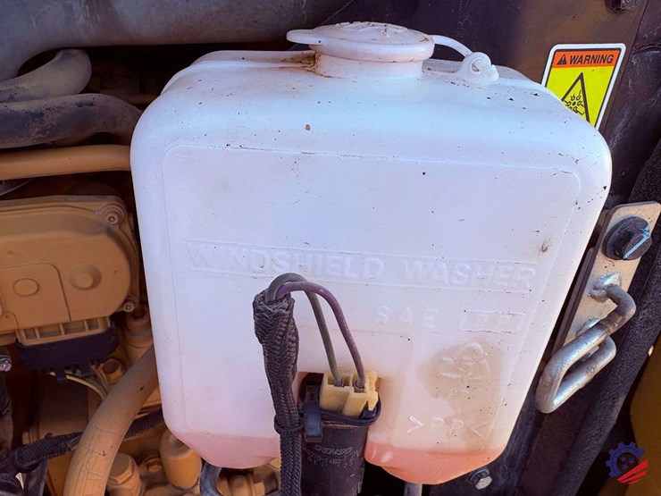 2016-cat-305e2-mini-excavator-image-76