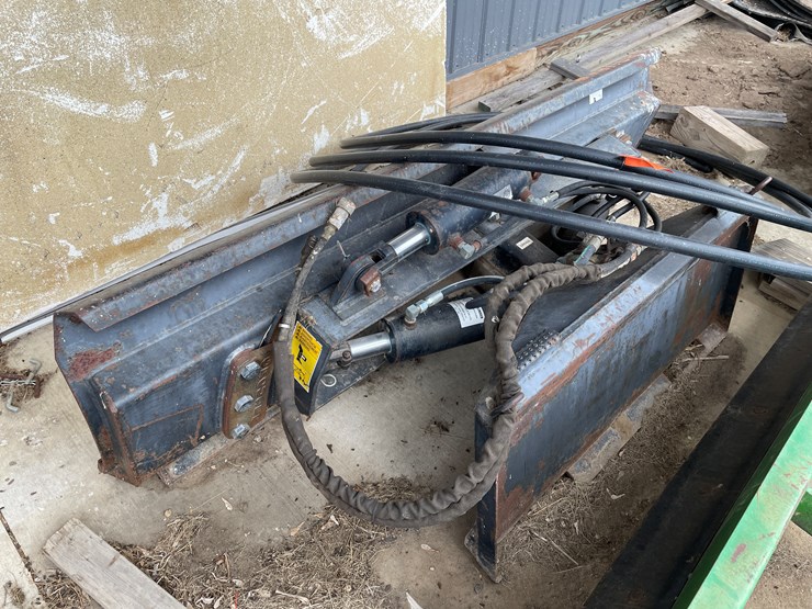 #7581-•-grouser-6-way-dozer-blade-image-1