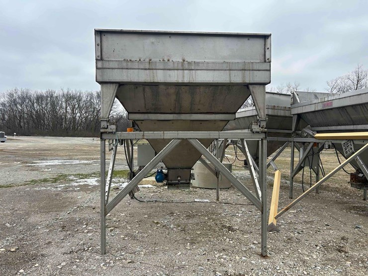layco-stainless-steel-bin-hopper-#1-sells-offsite-image-4