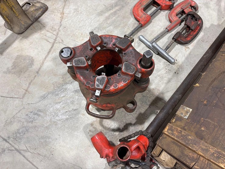 ridgid-pipe-cutter/threader-image-5