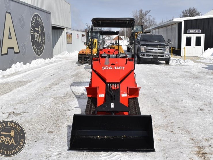 2025-agt-industrial-mini-skid-steer-41821-image-8