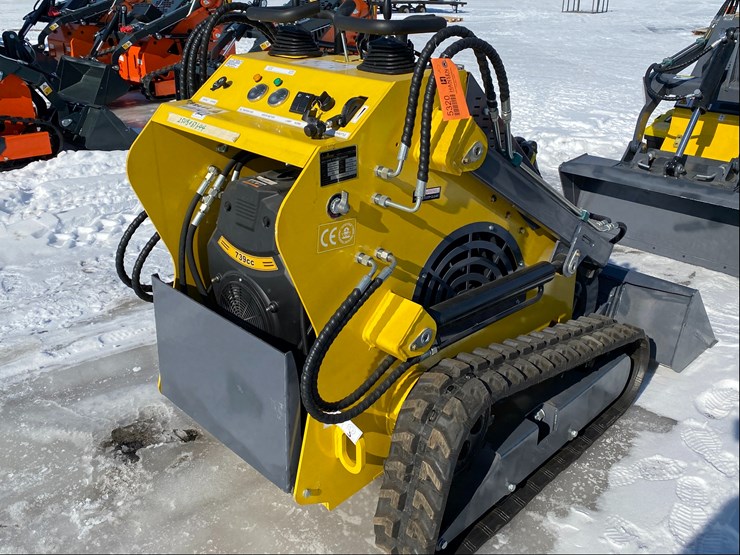 #5320-•-landhonor-mini-skid-steer-loader-image-1