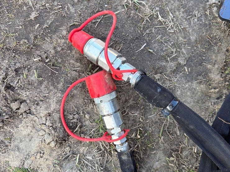 48"-hydraulic-forks-skid-steer-attachment-image-4