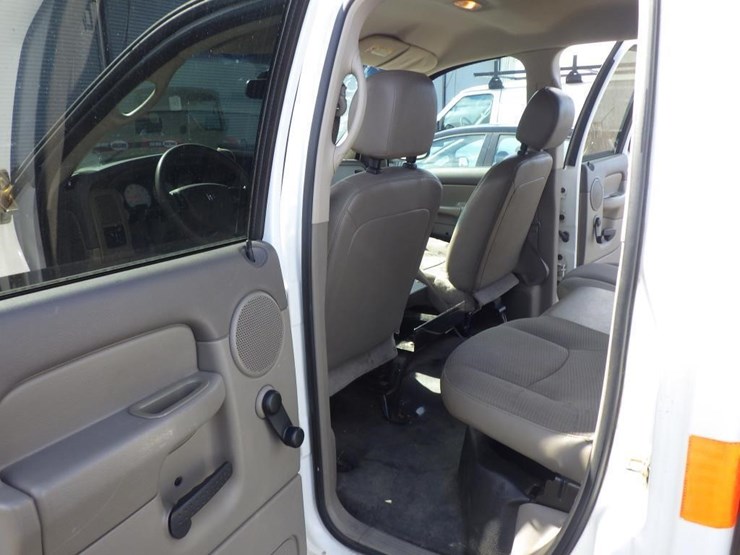 2005-dodge-ram-2500-image-7