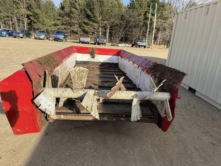 ih-155-manure-spreader-image-6