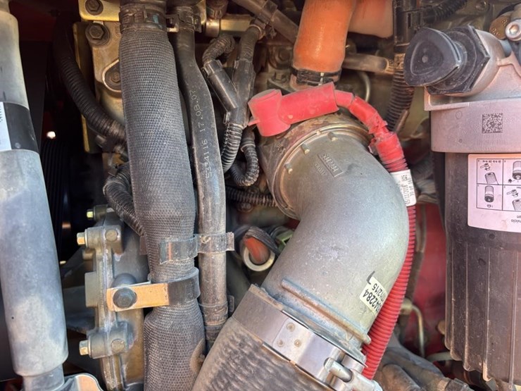 2018-jlg-8042-image-41