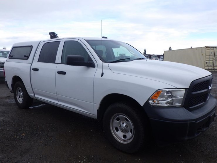 2015-dodge-1500-image-2