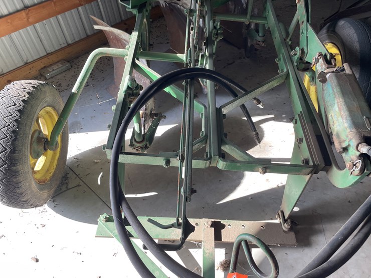 #7590-•-john-deer-3-bottom-trailer-plow-image-9