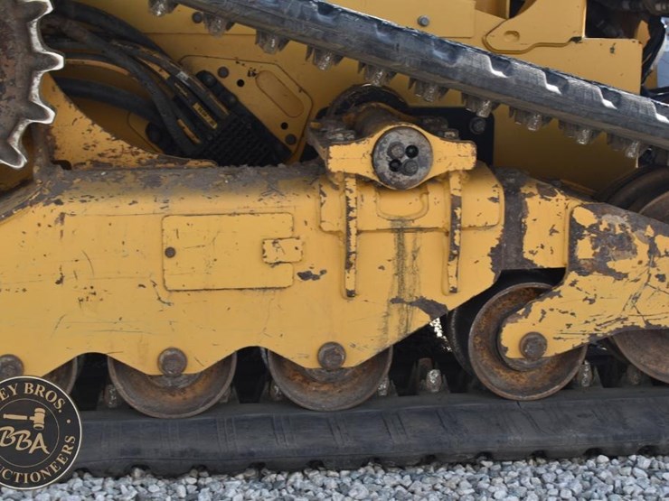 2020-caterpillar-279d3-image-46