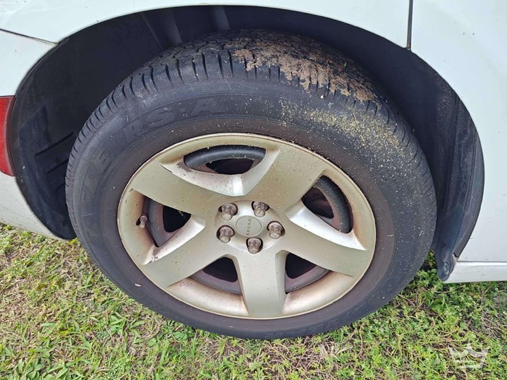 2017-dodge-charger-sedan-image-22