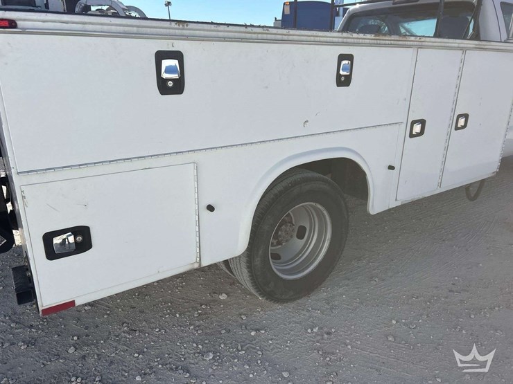 2015-ford-f350-image-27