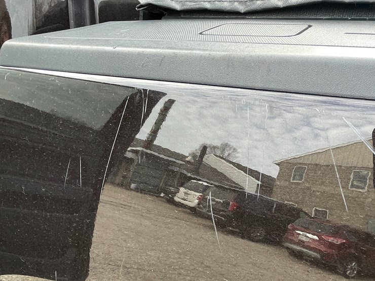 #7551-•-2019-chevy-silverado-high-country-pickup-(has-wi-title)-(blair,-wi)-image-40