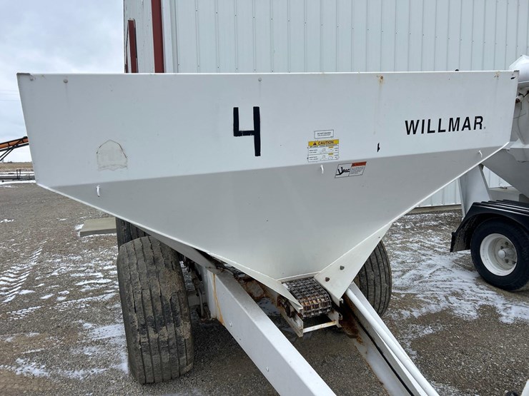 willmar-super-600-spreader-image-7