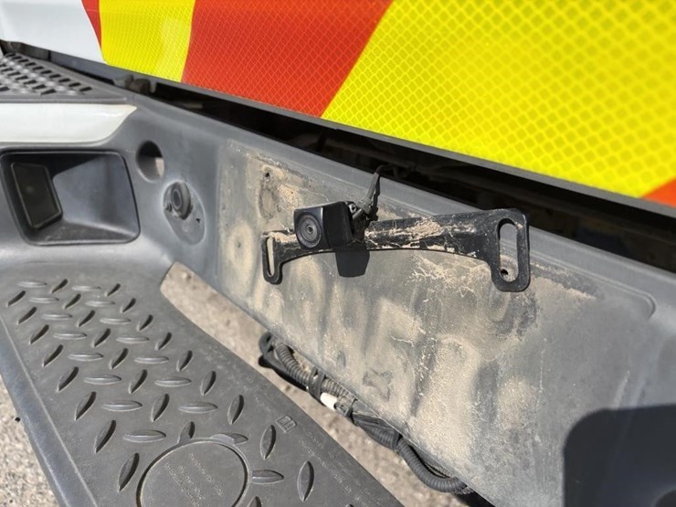 2011-chevrolet-colorado-image-29