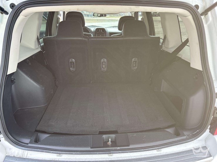 2017-jeep-patriot-image-25