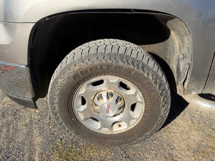 2007-gmc-2500-image-16