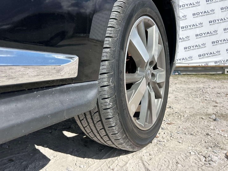 2013-nissan-pathfinder-image-28