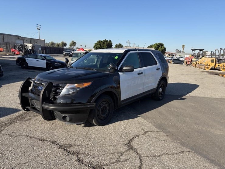 2015-ford-explorer-image-1