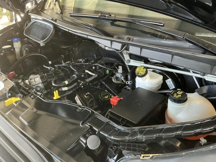 2019-ford-transit-image-14