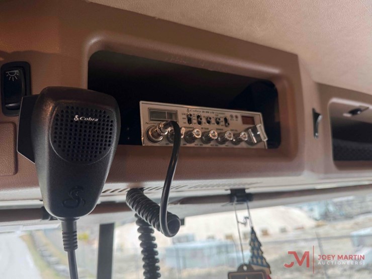 2014-mack-granite-gu713-image-44