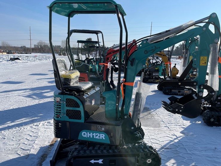#5375-•-qh12r-mini-excavator-image-4