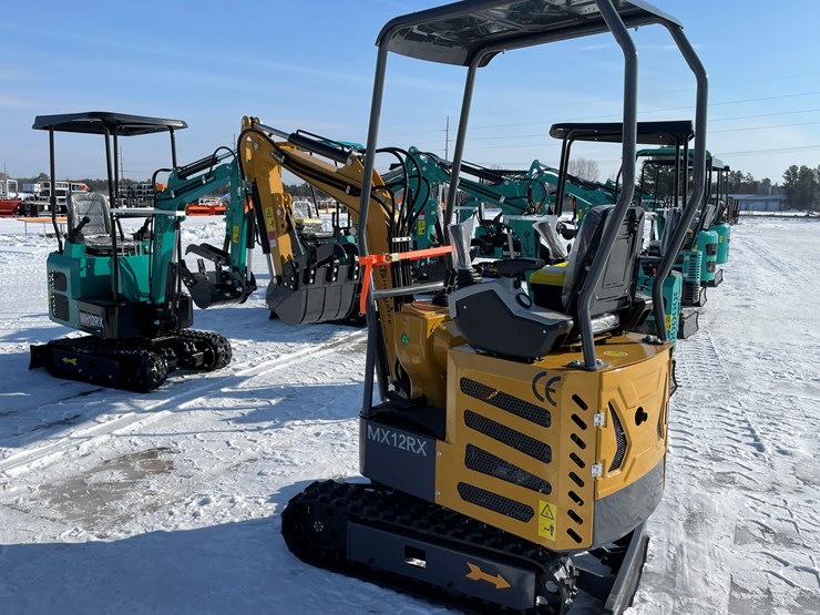 #5372-•-mx12rx-mini-excavator-image-6